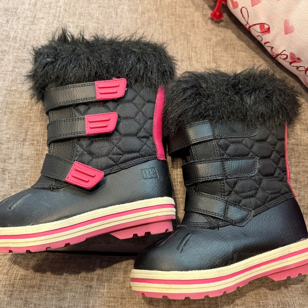 Girls snow boots Size 10 - Picture 4 of 5